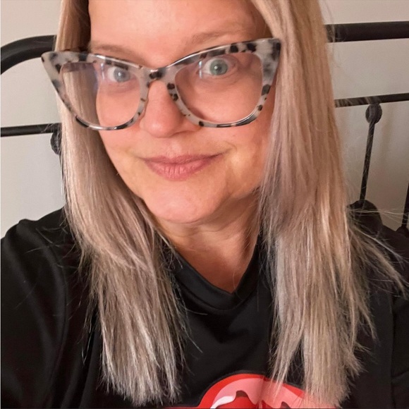 Meet your Posher, Kristi - Picture 1 of 1